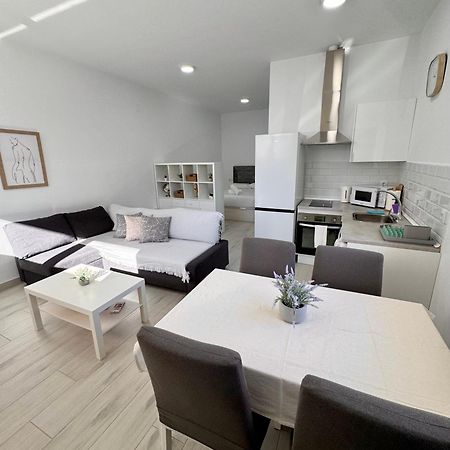 Estudio Playa La Misericordia Malaga Bagian luar foto